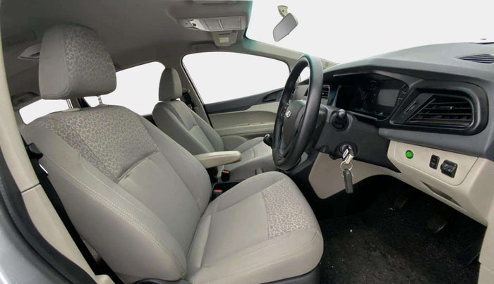 2020 Mahindra MARAZZO M4+ 8 STR, Diesel, Manual, 62,562 km, Right Side Front Door Cabin