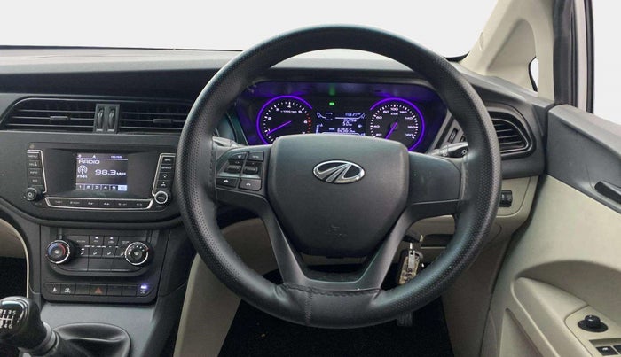 2020 Mahindra MARAZZO M4+ 8 STR, Diesel, Manual, 62,562 km, Steering Wheel Close Up