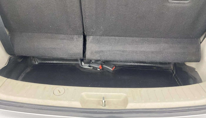 2020 Mahindra MARAZZO M4+ 8 STR, Diesel, Manual, 62,562 km, Boot Inside
