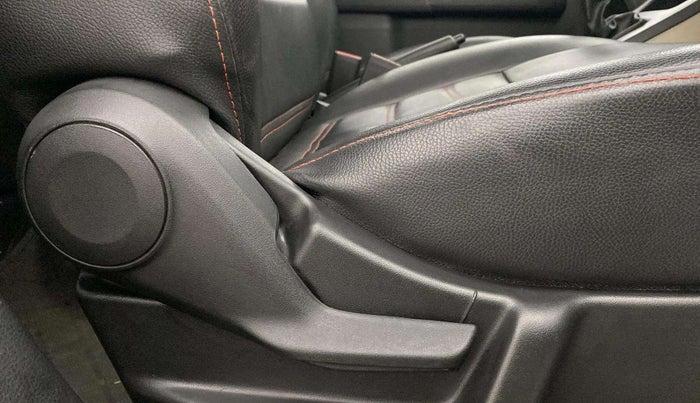2021 Maruti New Wagon-R LXI CNG (O) 1.0, CNG, Manual, 42,132 km, Driver Side Adjustment Panel