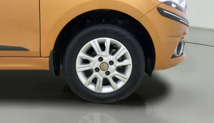 2018 Tata Tiago XZA PETROL, Petrol, Automatic, 26,033 km, Right Front Wheel