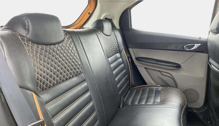 2018 Tata Tiago XZA PETROL, Petrol, Automatic, 26,033 km, Right Side Rear Door Cabin