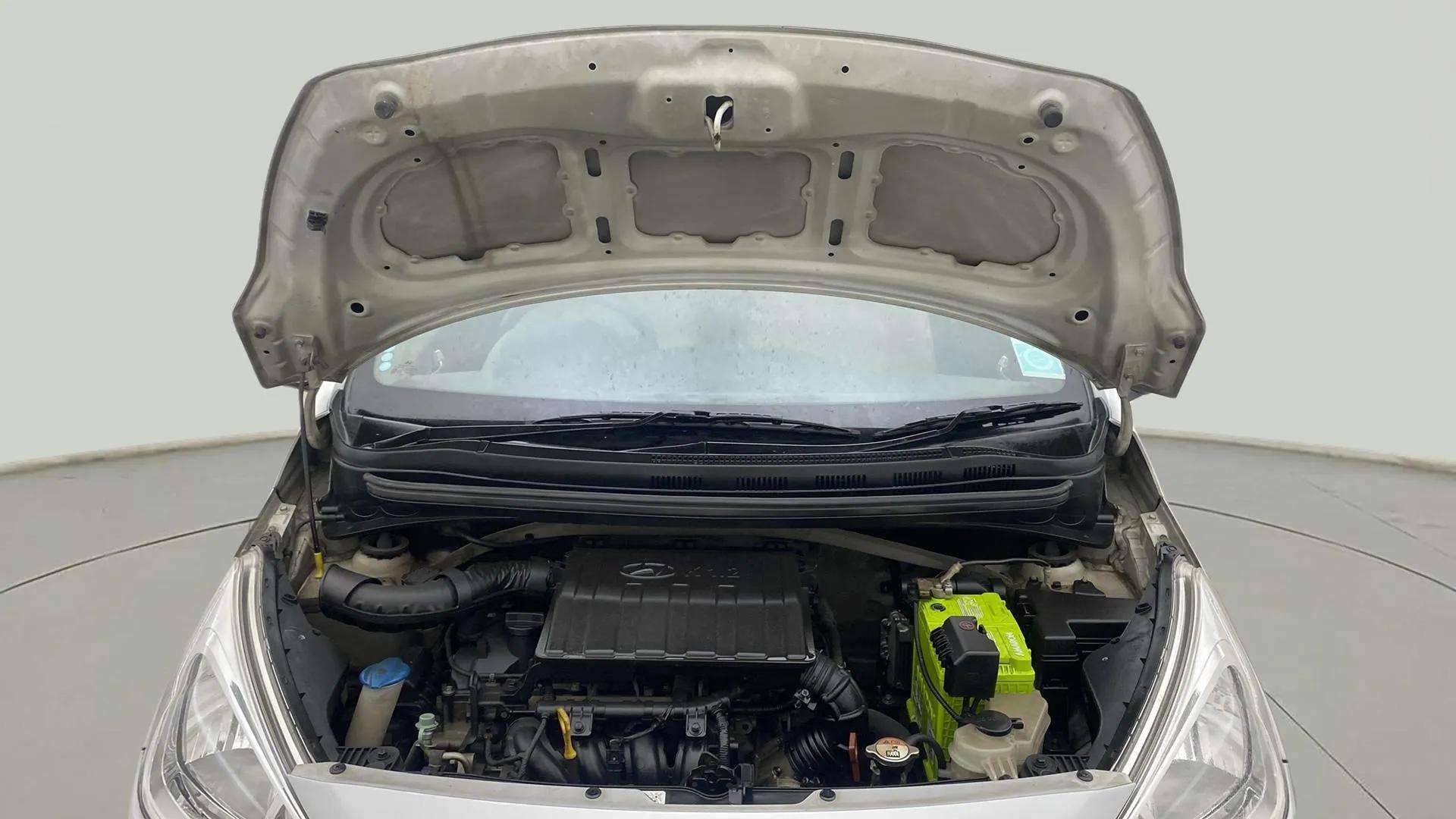 Engine-Full-View-With-Bonnet-Open-13
