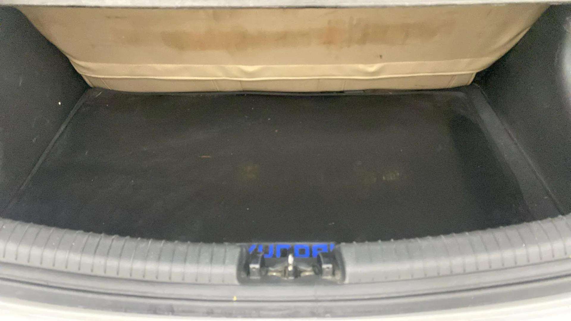 Boot-Zoomed-View-42