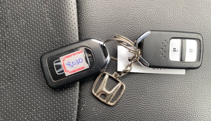 2019 Honda BR-V 1.5L I-VTEC V CVT, Petrol, Automatic, 36,774 km, Key Close Up