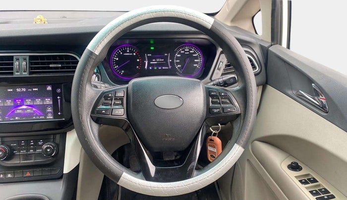 2019 Mahindra MARAZZO M8 8 STR, Diesel, Manual, 96,514 km, Steering Wheel Close Up