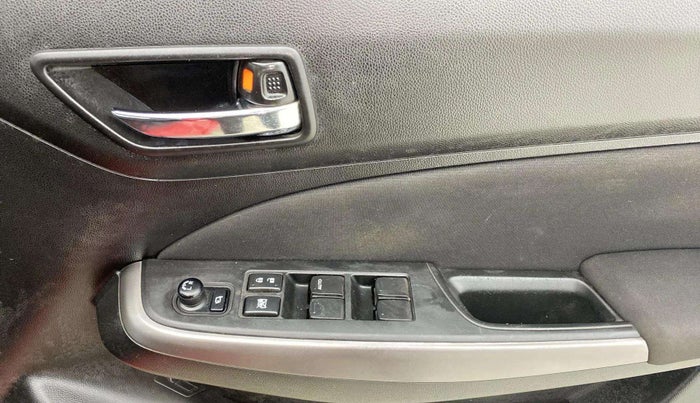 2022 Maruti Swift ZXI PLUS AMT DUAL TONE, Petrol, Automatic, 53,453 km, Driver Side Door Panels Control
