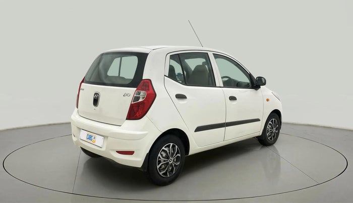 2013 Hyundai i10 MAGNA 1.1, Petrol, Manual, 17,757 km, Right Back Diagonal