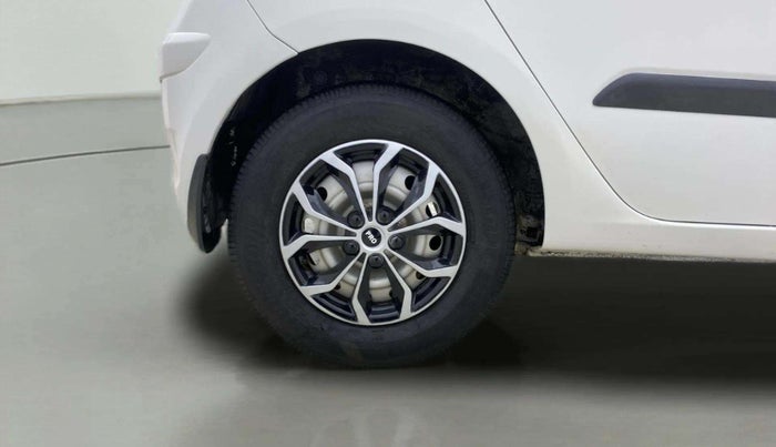2013 Hyundai i10 MAGNA 1.1, Petrol, Manual, 17,757 km, Right Rear Wheel