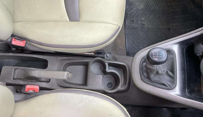 2013 Hyundai i10 MAGNA 1.1, Petrol, Manual, 17,757 km, Gear Lever