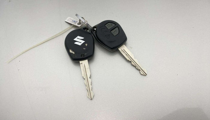 2020 Maruti Swift VXI AMT, Petrol, Automatic, 50,496 km, Key Close Up