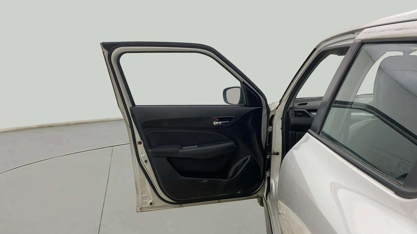 2020 Maruti Swift VXI AMT, Petrol, Automatic, 50,496 km, LHS Front Door