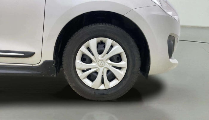 2020 Maruti Swift VXI AMT, Petrol, Automatic, 50,496 km, Right Front Wheel