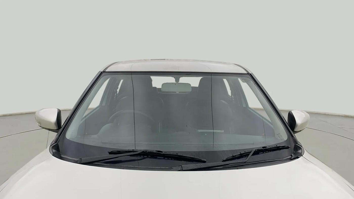 2020 Maruti Swift VXI AMT, Petrol, Automatic, 50,496 km, Front Windshield