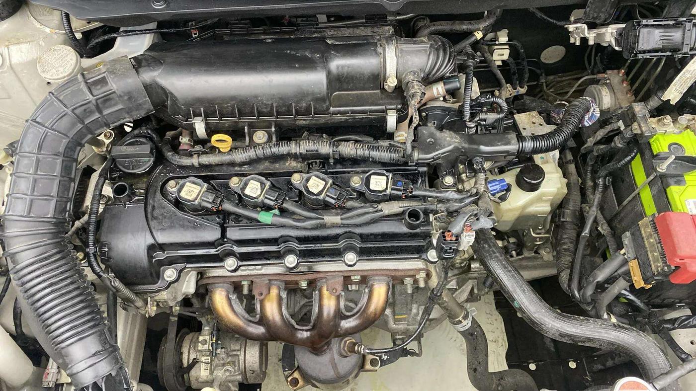 2020 Maruti Swift VXI AMT, Petrol, Automatic, 50,496 km, Engine View