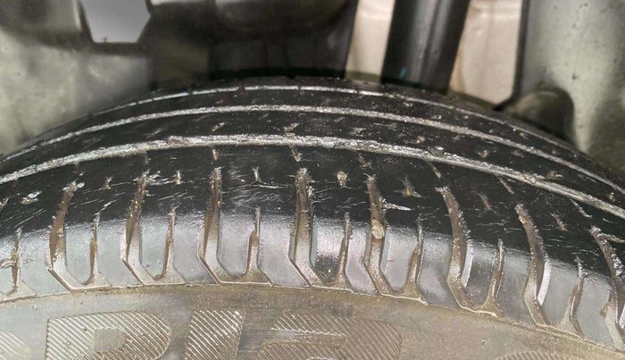2020 Maruti Swift VXI AMT, Petrol, Automatic, 50,496 km, Left Rear Tyre Tread