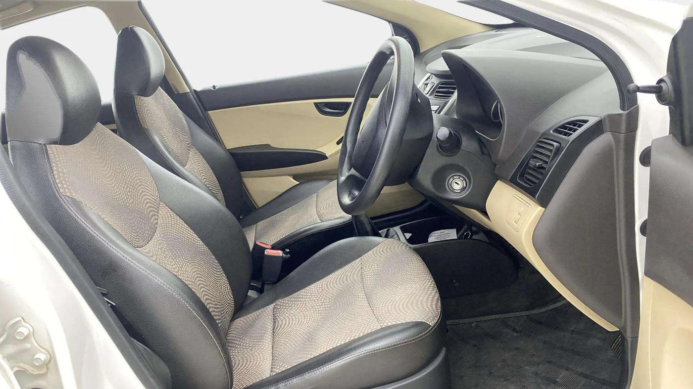 2016 Hyundai Eon MAGNA +, Petrol, Manual, 26,278 km, Right Side Front Door Cabin