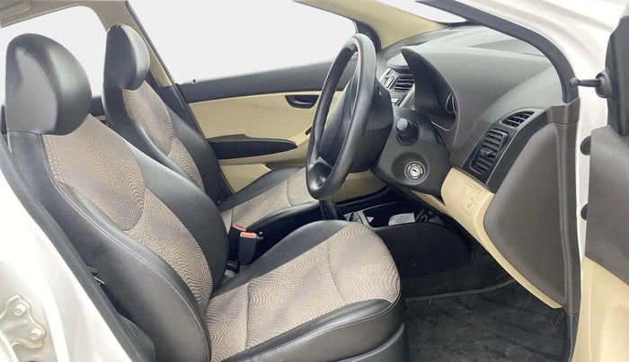 2016 Hyundai Eon MAGNA +, Petrol, Manual, 26,278 km, Right Side Front Door Cabin