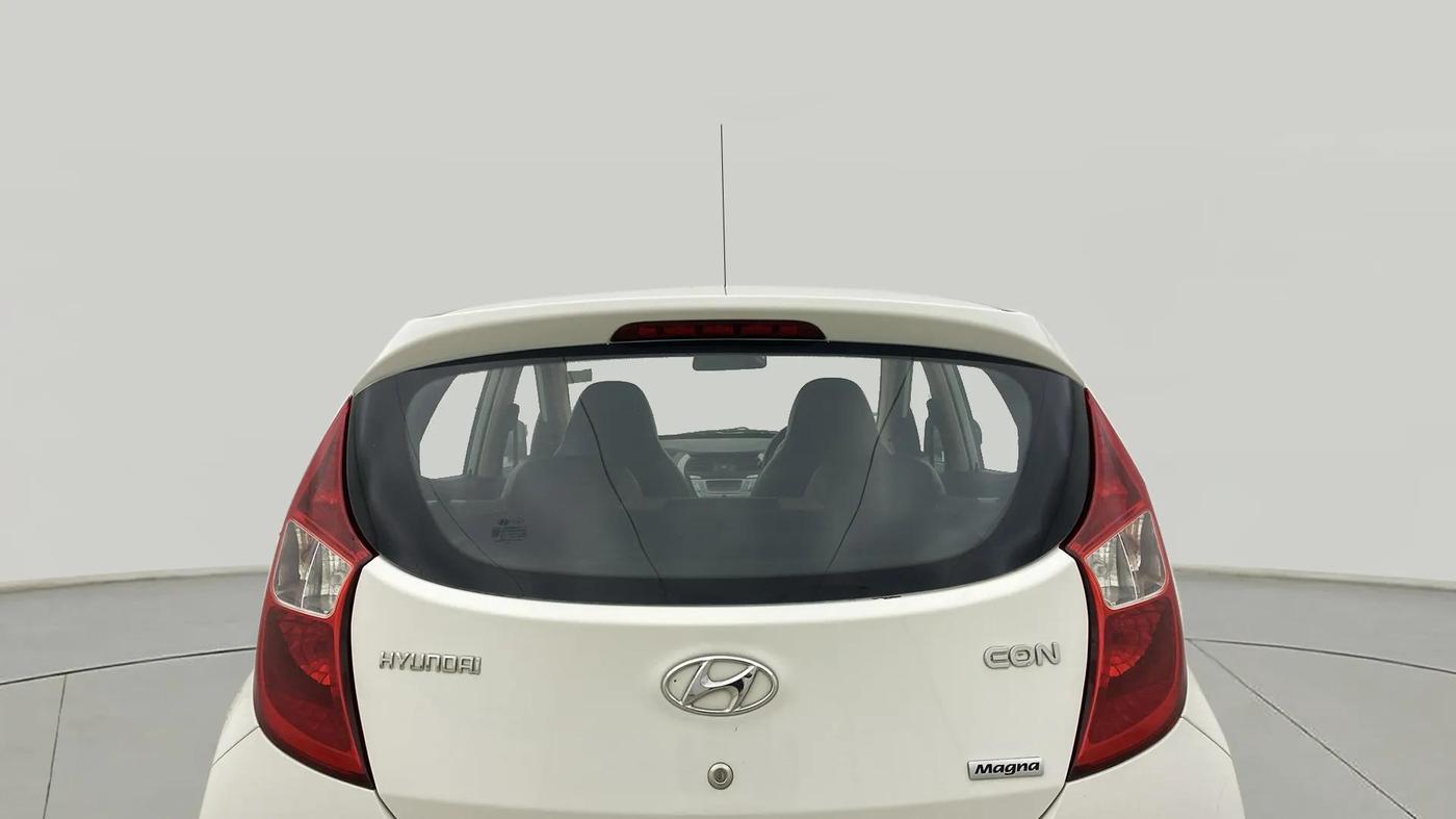 2016 Hyundai Eon MAGNA +, Petrol, Manual, 26,278 km, Rear Windshield