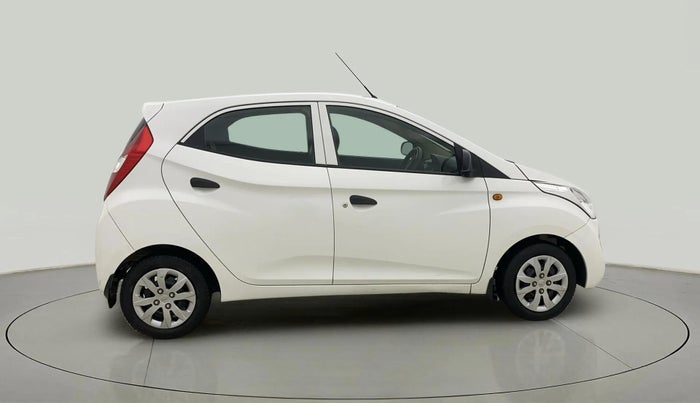 2016 Hyundai Eon MAGNA +, Petrol, Manual, 26,278 km, Right Side View