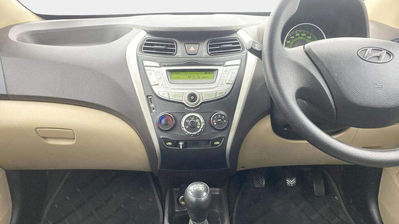 2016 Hyundai Eon MAGNA +, Petrol, Manual, 26,278 km, Air Conditioner