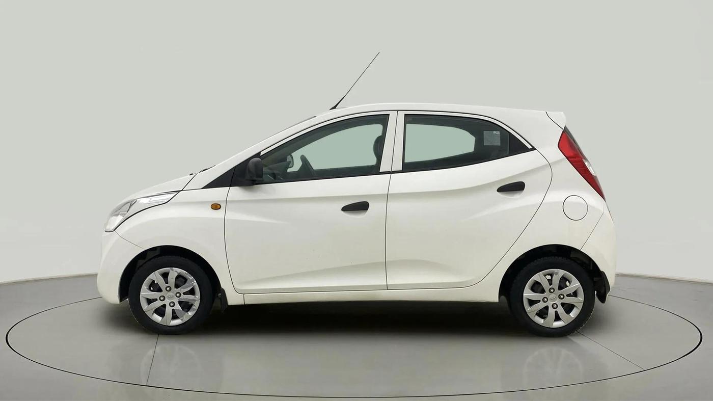 2016 Hyundai Eon MAGNA +, Petrol, Manual, 26,278 km, Left Side
