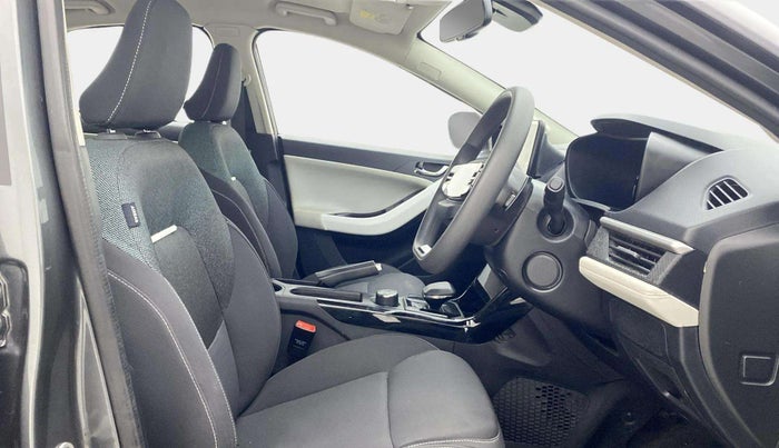 2023 Tata NEXON CREATIVE PLUS 1.2 REVOTRON 6 AMT, Petrol, Automatic, 17,196 km, Right Side Front Door Cabin