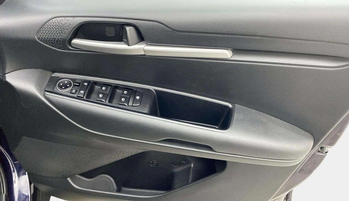2024 KIA SONET HTK PLUS 1.2 PETROL MT, Petrol, Manual, 2,587 km, Driver Side Door Panels Control