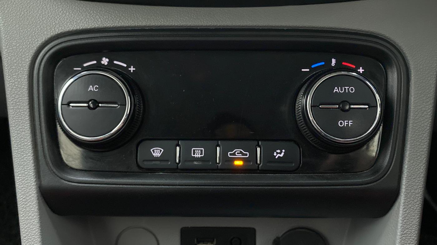 2021 Tata Tiago XZ+ 1.2 Revotron, Petrol, Manual, 29,189 km, Automatic Climate Control