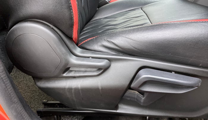 2021 Tata Tiago XZ+ 1.2 Revotron, Petrol, Manual, 29,189 km, Driver Side Adjustment Panel