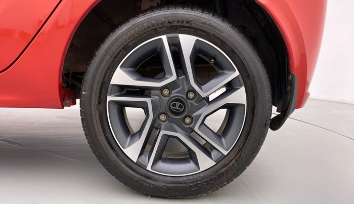 2021 Tata Tiago XZ+ 1.2 Revotron, Petrol, Manual, 29,189 km, Left Rear Wheel