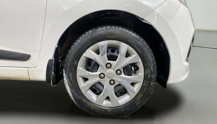 2016 Hyundai Grand i10 MAGNA 1.2 KAPPA VTVT, Petrol, Manual, 72,655 km, Right Front Wheel