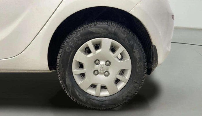 2013 Hyundai i20 MAGNA (O) 1.2, Petrol, Manual, 65,343 km, Left Rear Wheel