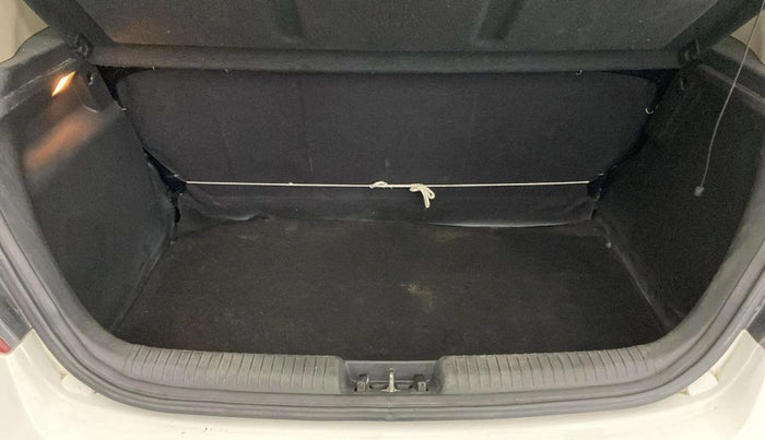 2013 Hyundai i20 MAGNA (O) 1.2, Petrol, Manual, 65,343 km, Boot Open Zoomed View