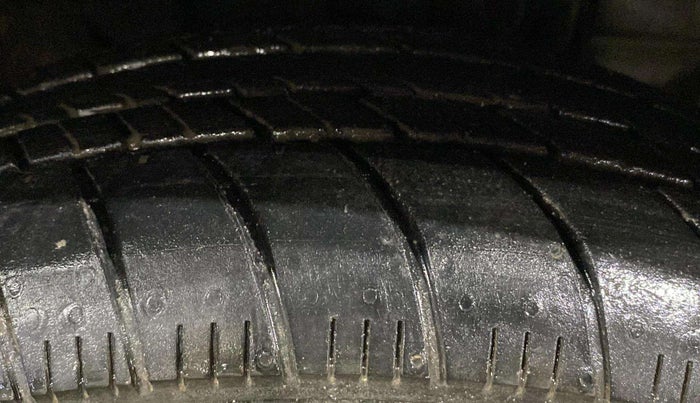 2022 Tata Tiago XT CNG, CNG, Manual, 49,315 km, Right Front Tyre Tread