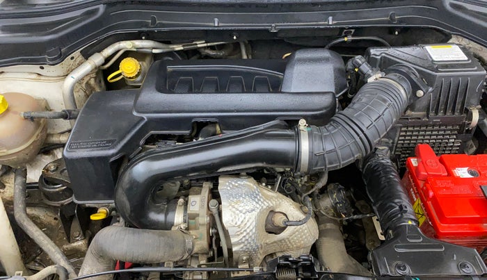 2022 Mahindra XUV300 W8 (O) 1.5 DIESEL, Diesel, Manual, 53,875 km, Engine View