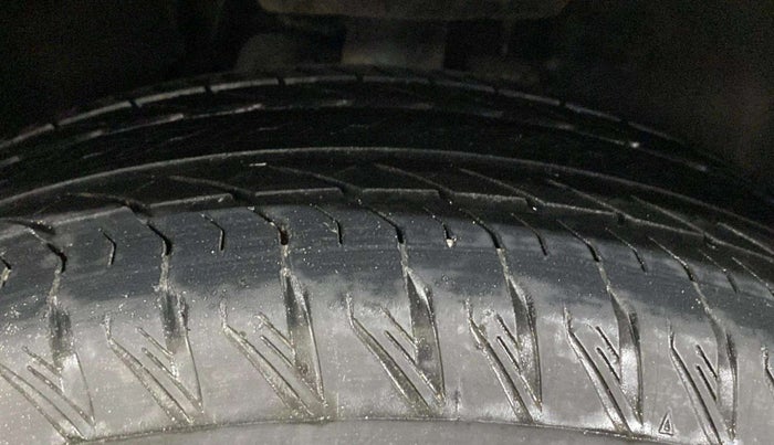2022 Tata Safari XT PLUS, Diesel, Manual, 23,715 km, Right Front Tyre Tread