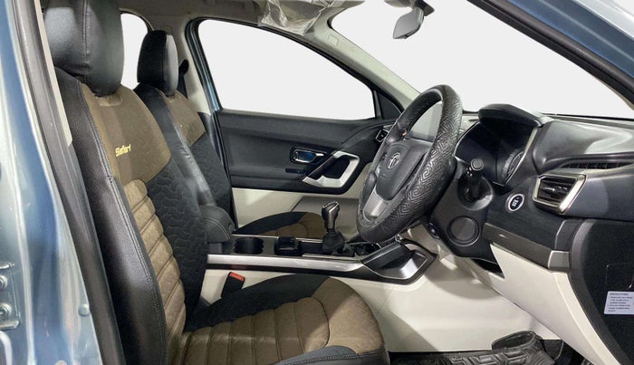 2022 Tata Safari XT PLUS, Diesel, Manual, 23,715 km, Right Side Rear Door Cabin