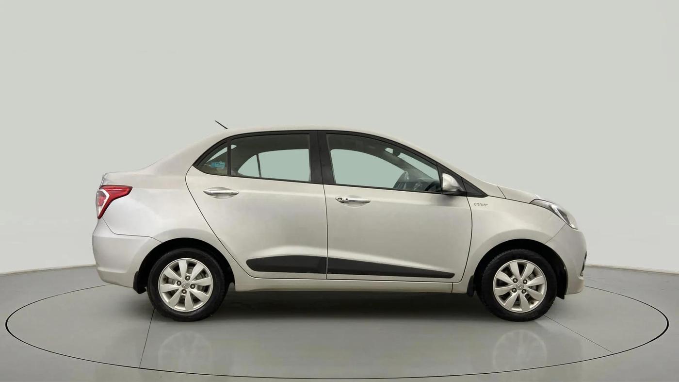 2015 Hyundai Xcent SX 1.2, Petrol, Manual, 72,073 km, Right Side View