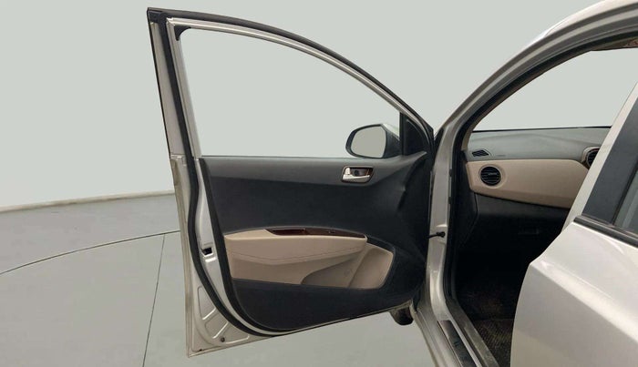 2015 Hyundai Xcent SX 1.2, Petrol, Manual, 72,073 km, LHS Front Door