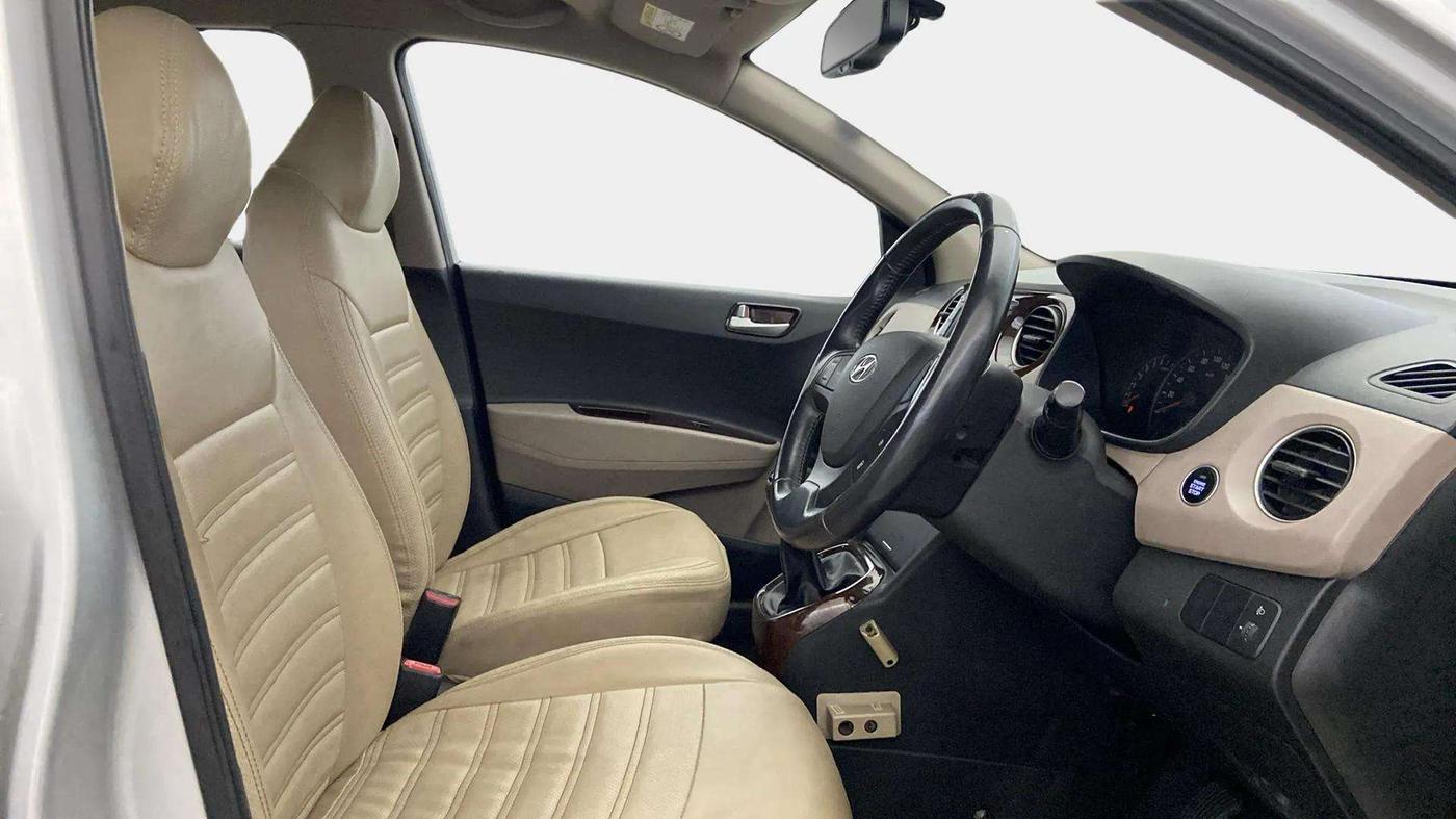 2015 Hyundai Xcent SX 1.2, Petrol, Manual, 72,073 km, Right Side Front Door Cabin