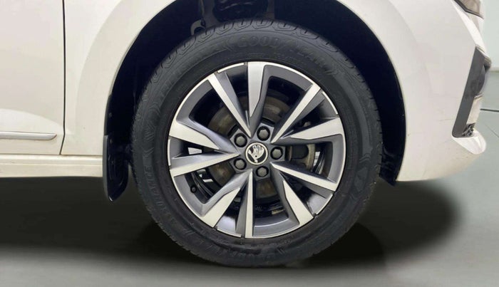 2023 Skoda SLAVIA STYLE 1.0L TSI AT, Petrol, Automatic, 21,051 km, Right Front Wheel