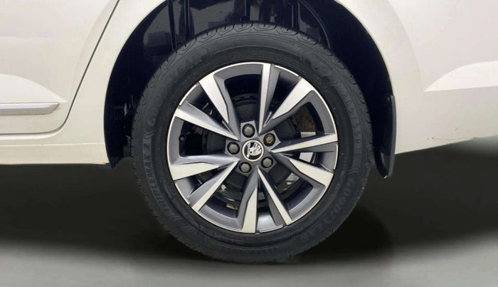 2023 Skoda SLAVIA STYLE 1.0L TSI AT, Petrol, Automatic, 21,051 km, Left Rear Wheel