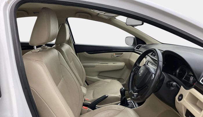 2018 Maruti Ciaz ALPHA 1.4 PETROL, Petrol, Manual, 1,01,485 km, Right Side Front Door Cabin