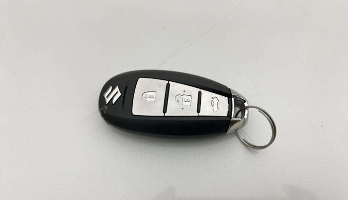 2018 Maruti Ciaz ALPHA 1.4 PETROL, Petrol, Manual, 1,01,485 km, Key Close Up