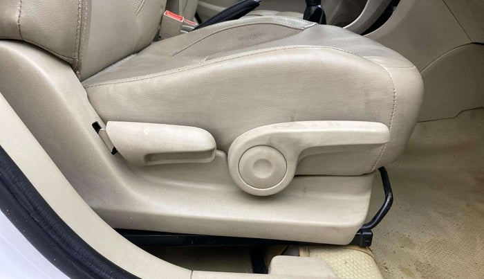 2018 Maruti Ciaz ALPHA 1.4 PETROL, Petrol, Manual, 1,01,485 km, Driver Side Adjustment Panel