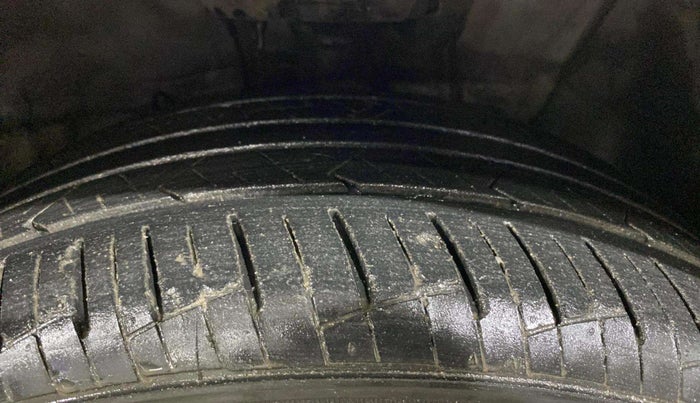 2019 Hyundai Verna 1.6 VTVT SX, Petrol, Manual, 40,405 km, Right Front Tyre Tread