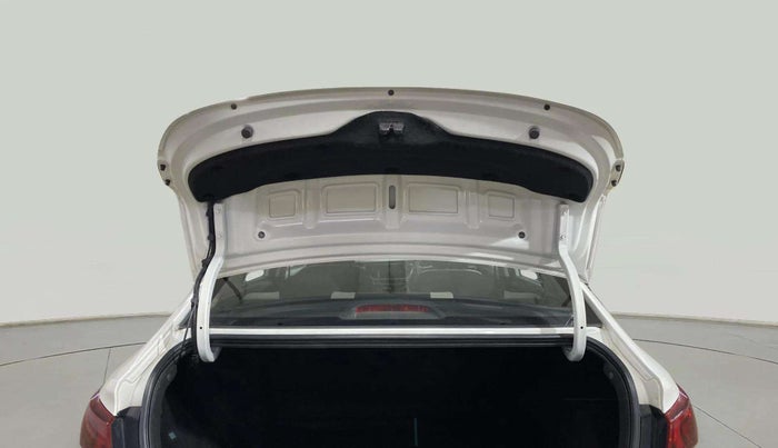 2019 Hyundai Verna 1.6 VTVT SX, Petrol, Manual, 40,405 km, Boot Door Open