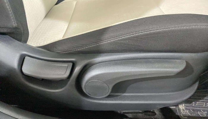 2019 Hyundai Verna 1.6 VTVT SX, Petrol, Manual, 40,405 km, Driver Side Adjustment Panel