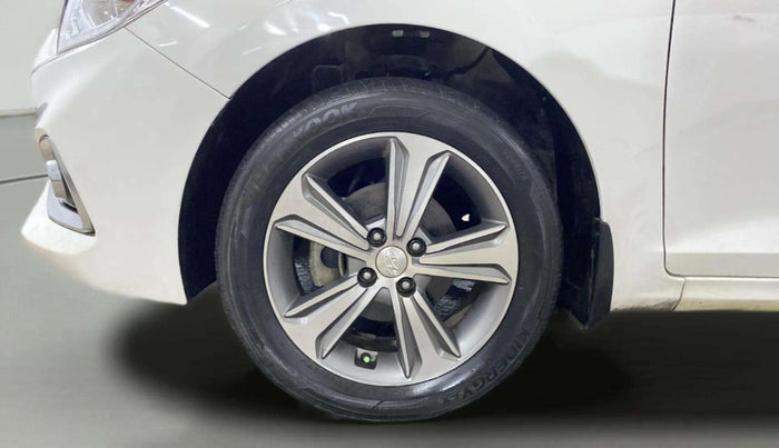 2019 Hyundai Verna 1.6 VTVT SX, Petrol, Manual, 40,405 km, Left Front Wheel